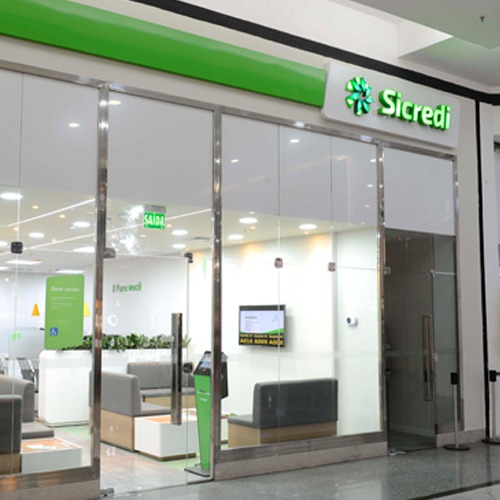 Sicredi firma parceria internacional para financiar empreendimentos femininos Sicredi firma parceria internacional para financiar empreendimentos femininos