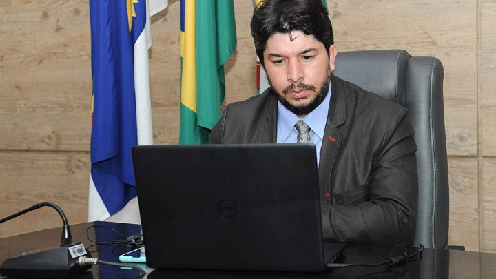 Fagner solicita criação de nova rota de ônibus para atender moradores de residenciais em Caruaru