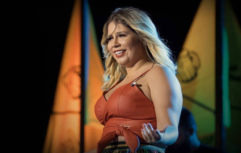 Morre Cantora Marília Mendonça e mais quatro pessoas em queda de avião em Minas Gerais