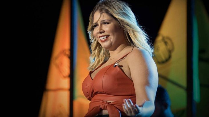 Morre Cantora Marília Mendonça e mais quatro pessoas em queda de avião em Minas Gerais