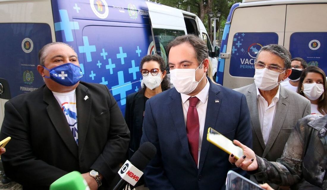 Para reforçar a vacinação, vans irão a municípios de Pernambuco com as menores taxas de imunização Para reforçar a vacinação, vans irão a municípios de Pernambuco com as menores taxas de imunização