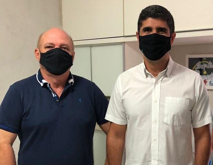 Ex prefeito de Cupira Sandoval Luna e grupo político declararam apoio a Lessa Ex prefeito de Cupira Sandoval Luna e grupo político declararam apoio a Lessa