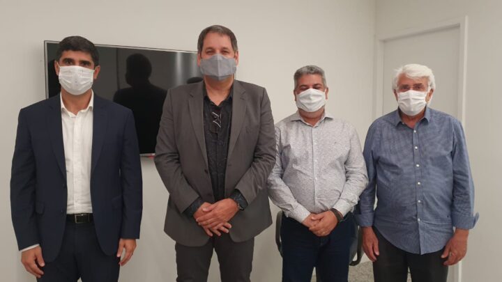 APATEC entrega pleito de aperfeiçoamento e de incentivos fiscais na sistemática têxtil-PE