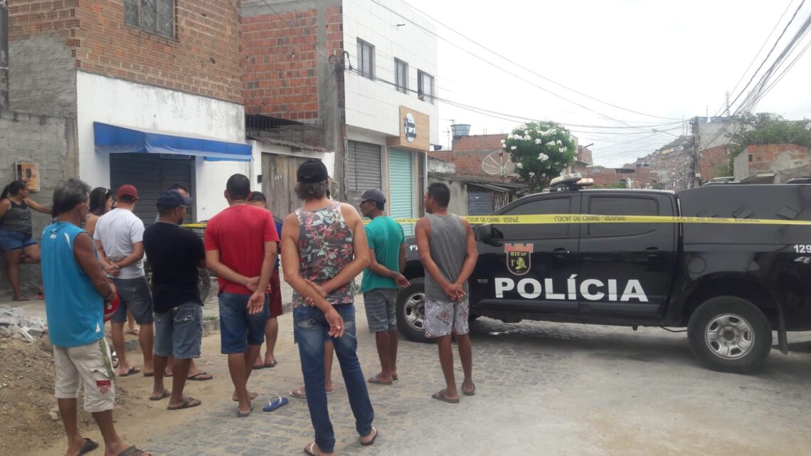2° homicídio no Natal em Caruaru: Homem é morto a facadas