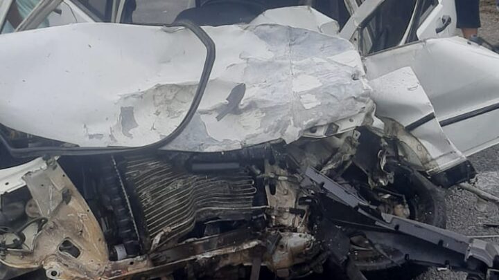 Homem e mulher morrem após colisão entre dois carros na PE-145 no Agreste-PE