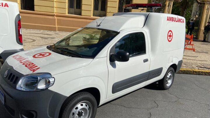 Caruaru recebe duas novas ambulâncias