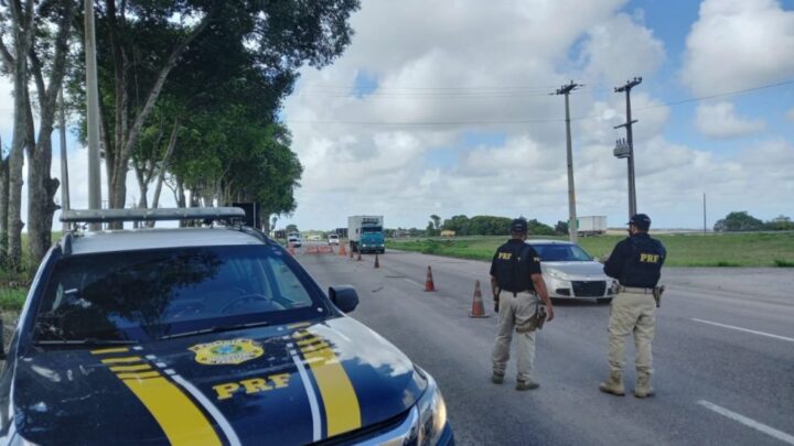 Motorista é preso após agredir policiais rodoviários federais durante abordagem em Caruaru
