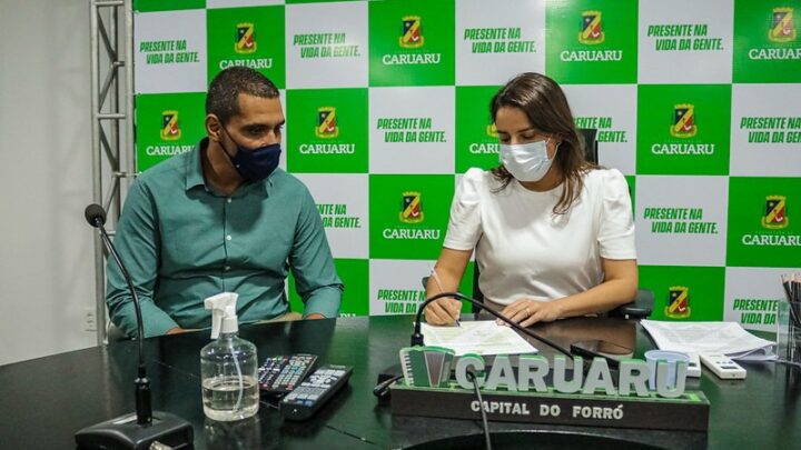 Raquel Lyra envia Projeto de Lei para a Câmara que repassa verba do FUNDEB para profissionais da educação