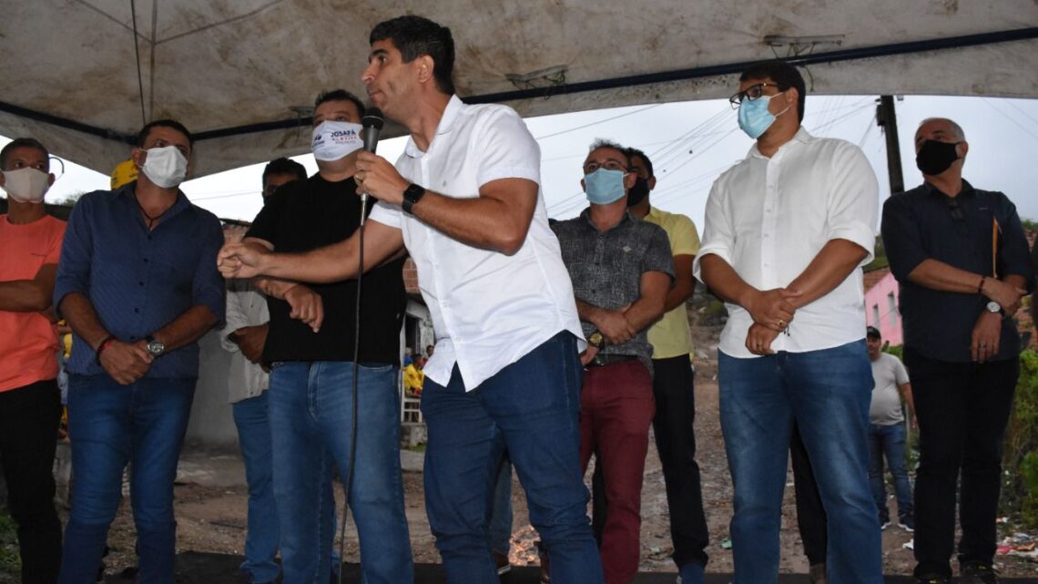Emendas de Erick Lessa garantem calçamento de 16 ruas em São Caitano Emendas de Erick Lessa garantem calçamento de 16 ruas em São Caitano