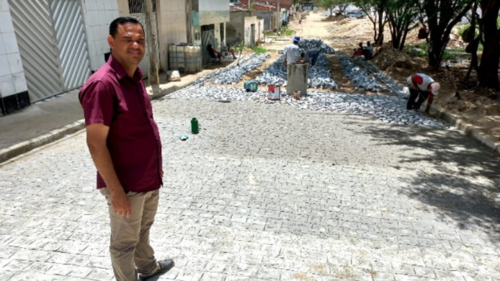 Vereador Irmão Ronaldo visita obras durante o recesso parlamentar