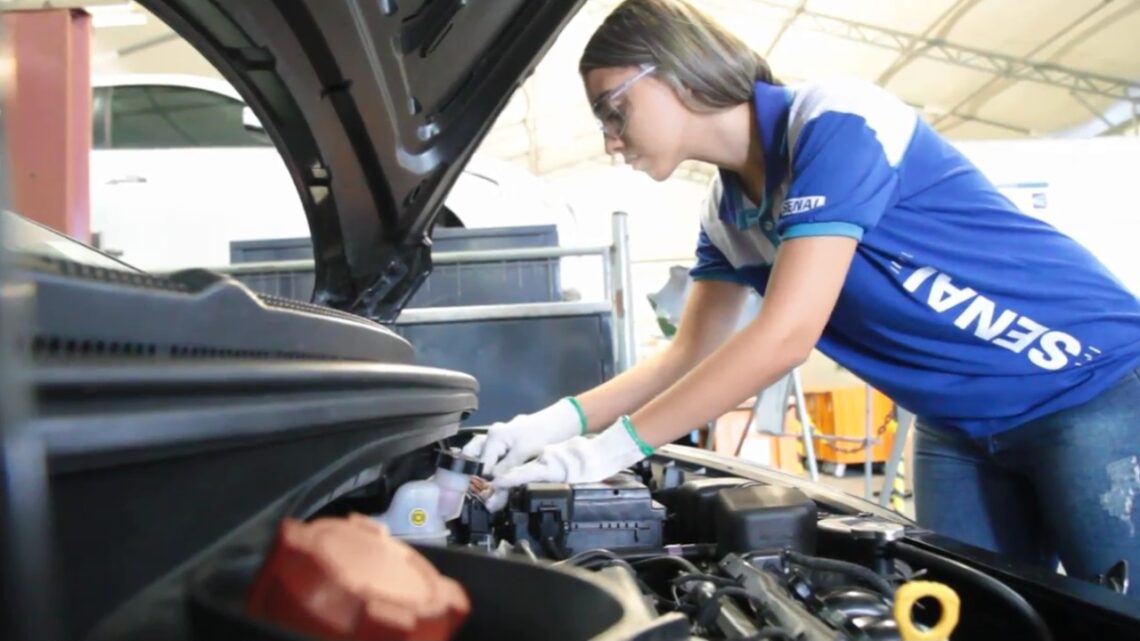 SENAI-PE oferece 370 bolsas de estudos gratuitas para cursos técnicos; Confira