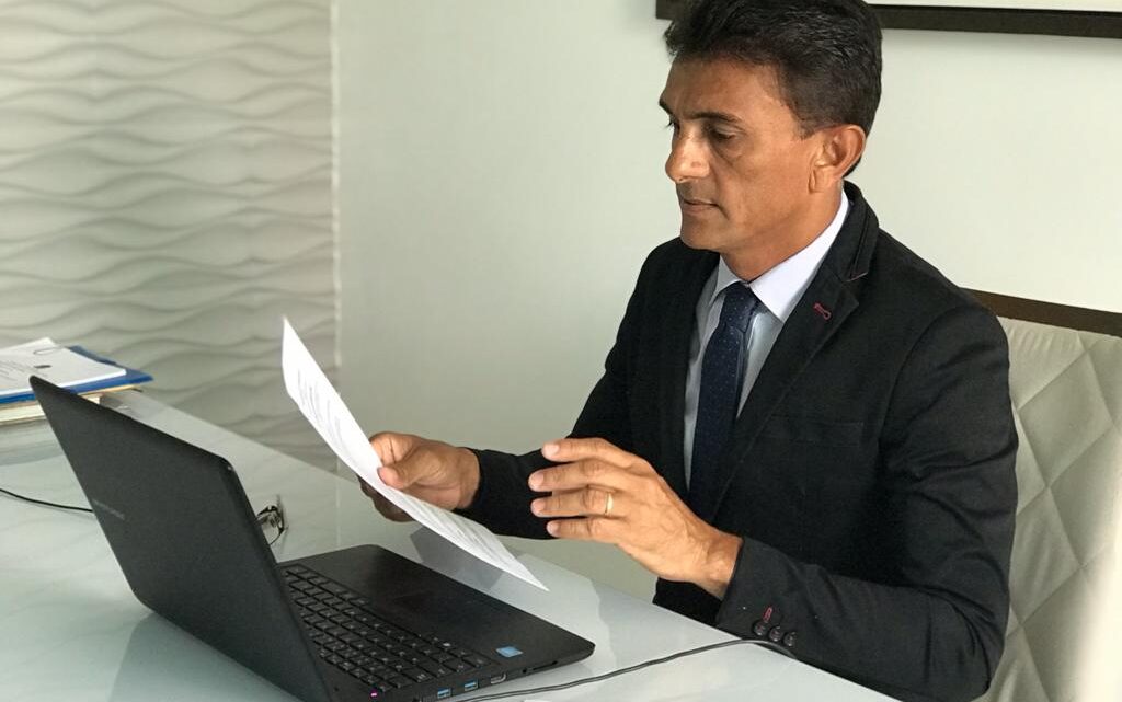 Vereador Mano do Som solicita implantação de 6 UBS e retomada das obras do hospital da mulher e complexo de polícia científica