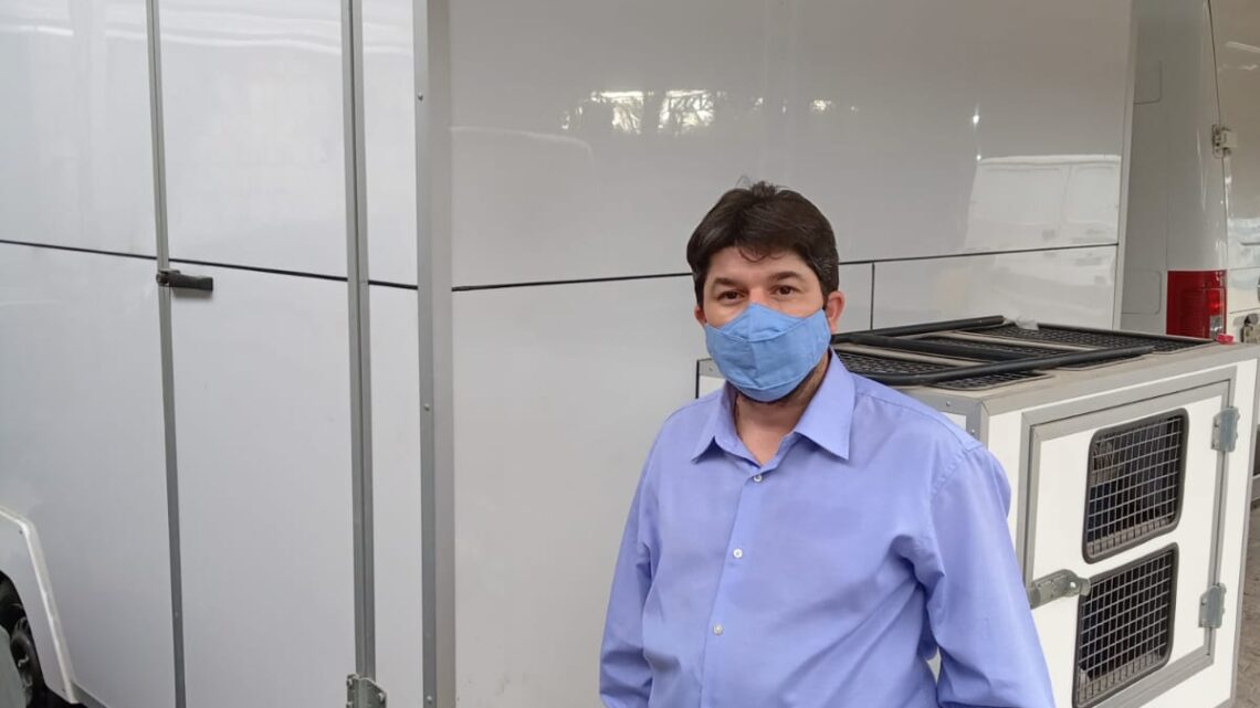 Fagner comemora últimas etapas para compra de Unidade Móvel de Pronto Atendimento Veterinário Fagner comemora últimas etapas para compra de Unidade Móvel de Pronto Atendimento Veterinário