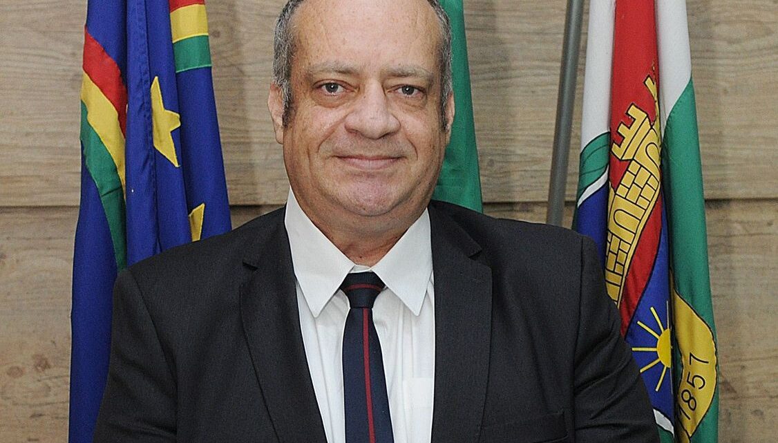 Jorge Quintino sugere ao Executivo que receba pagamentos de cobranças, por meio de operações de cartão de débito, crédito e PIX Jorge Quintino sugere ao Executivo que receba pagamentos de cobranças, por meio de operações de cartão de débito, crédito e PIX