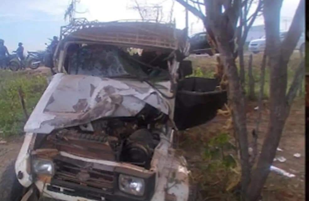 Motorista de Toyota morre e seis pessoas ficam feridas, entre elas uma criança