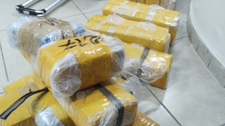 Polícia Federal apreende 134 quilos de maconha e prende um suspeito por tráfico de drogas