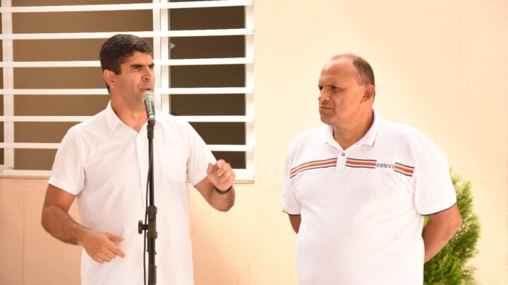 Lessa e Gena fazem apelo para prefeito Lero construir área de lazer, em Pão de Açúcar