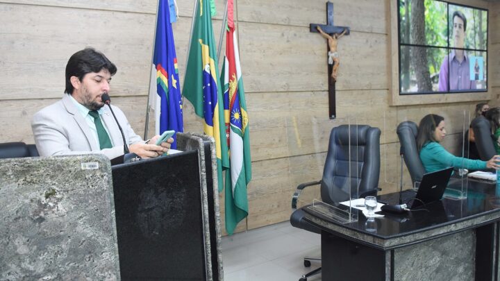Fagner comemora resultado de audiência pública para discutir ações de prevenção a Esporotricose em Caruaru