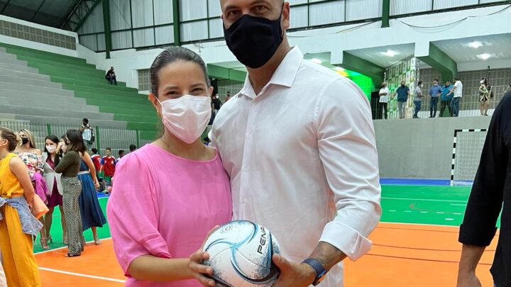 Anderson Correia acompanha inaugurações de escola e complexo esportivo com Raquel Lyra