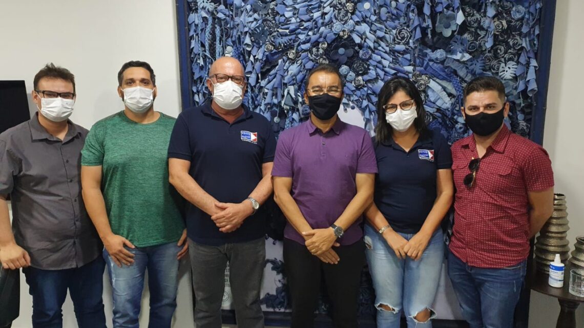 Presidente do SISMUC – Regional Eduardo Mendonça participa de reunião com o prefeito de Toritama, Edilson Tavares