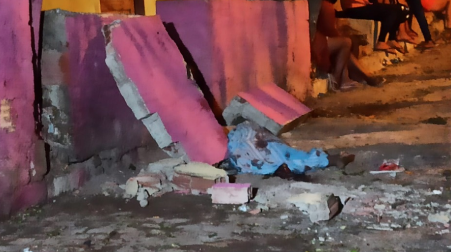 Muro cai e mata criança de 7 anos, em Caruaru
