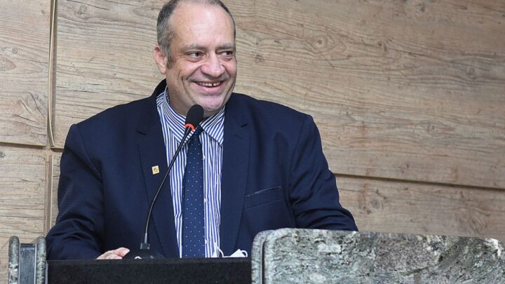 Câmara de Vereadores de Caruaru realiza audiência pública sobre autismo
