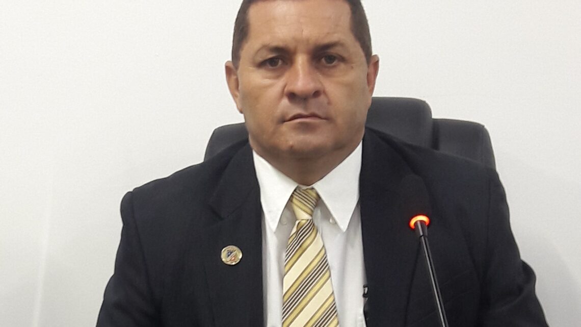Vereador Carlinhos da Ceaca cobra a contratação dos artistas regionais no São João