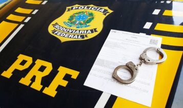 Procurado pela justiça por estelionato é detido pela PRF na BR 232 Procurado pela justiça por estelionato é detido pela PRF na BR 232