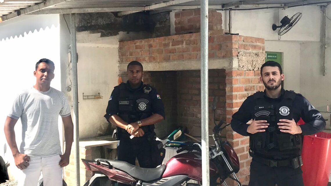 Guarda Municipal de Caruaru encontra moto abandonada e devolve ao proprietário