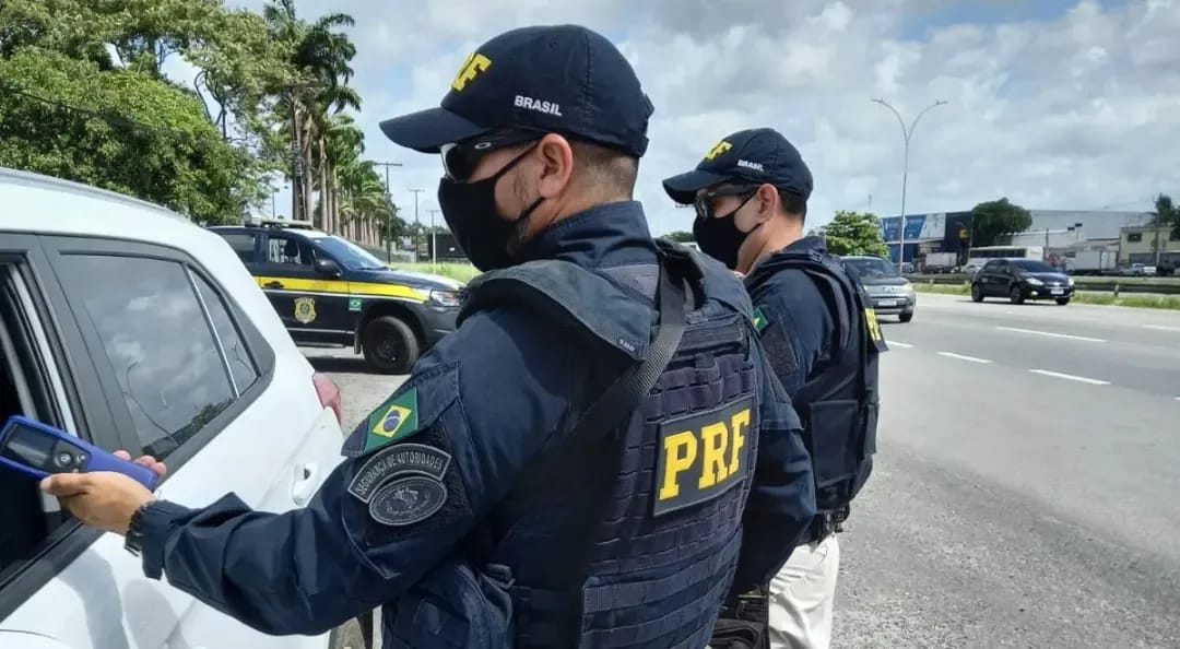 PRF realiza Operação Semana Santa em Pernambuco e combate à alcoolemia PRF realiza Operação Semana Santa em Pernambuco e combate à alcoolemia