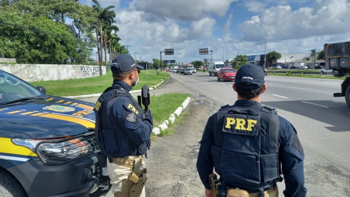 Suspeito de incendiar casa e tentar fugir com filho para São Paulo, é detido pela PRF