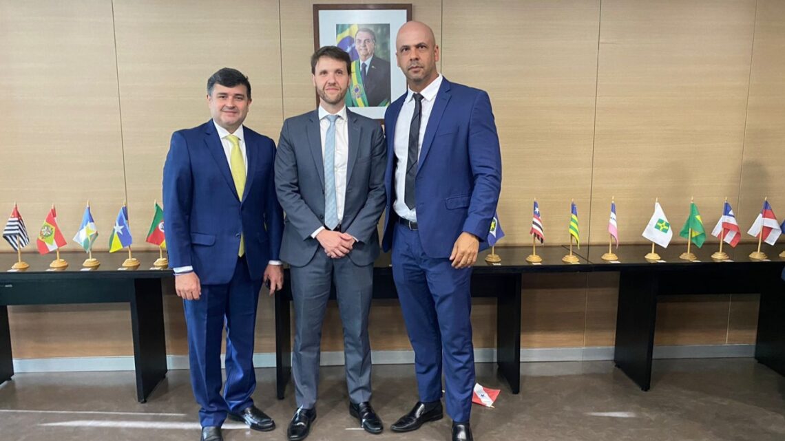Anderson Correia se reúne com ministro do Desenvolvimento Regional em Brasília Anderson Correia se reúne com ministro do Desenvolvimento Regional em Brasília