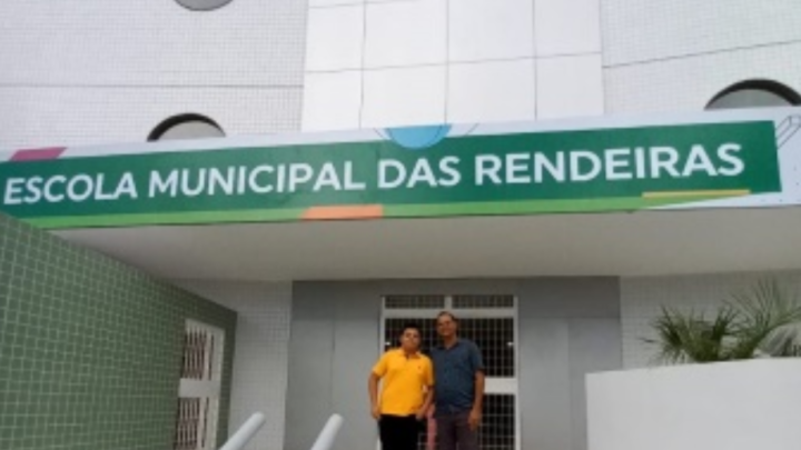 Vereador Irmão Ronaldo prestigia inauguração da Escola Municipal Leudo Valença