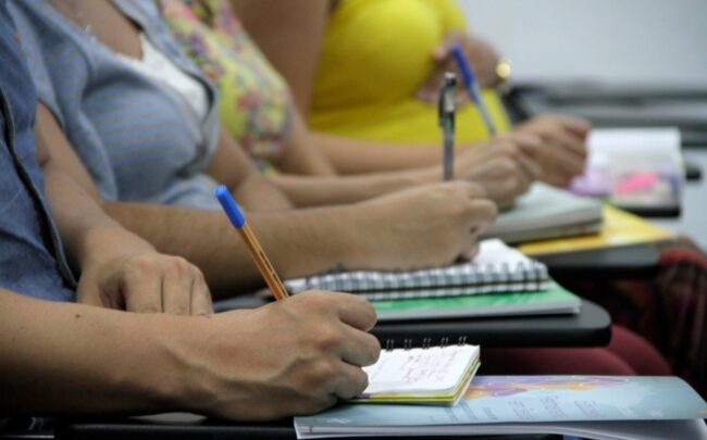 FormaSUS-PE: Governo-PE lança edital para bolsas na área da saúde