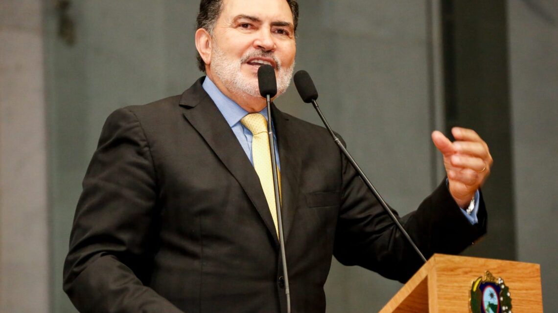Tony Gel comemora retomada das obras do Hospital da Mulher em Caruaru Tony Gel comemora retomada das obras do Hospital da Mulher em Caruaru