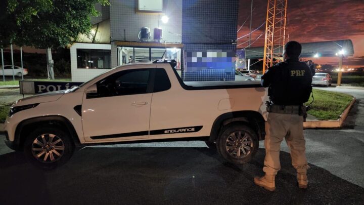 Caminhonete roubada em Natal é recuperada pela PRF na BR 232, em São Caitano