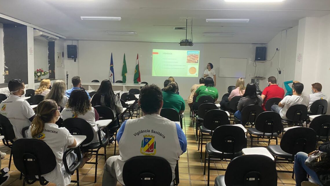 Inspetores sanitários passam por treinamento para o São João de Caruaru