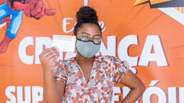 Caruaru inicia aplicação da dose de reforço em adolescentes
