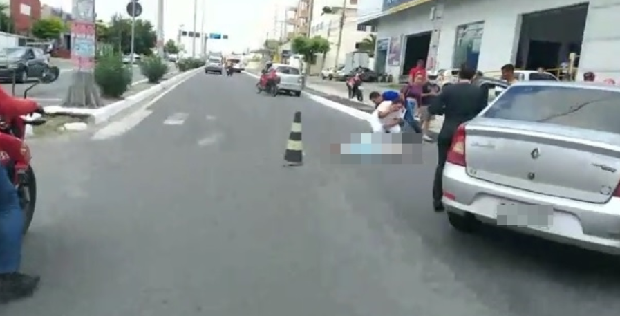 Mulher morre atropelada em Caruaru Mulher morre atropelada em Caruaru