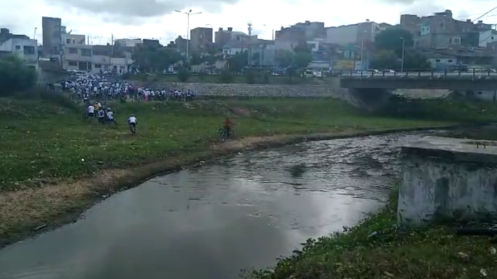 ‘Salve o Ipojuca’ chama a atenção da população para o cuidado com o rio