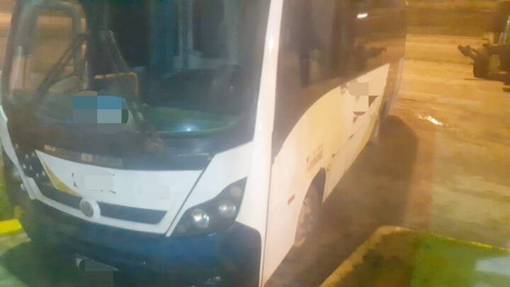 Ônibus adulterado é apreendido pela PRF em Caruaru