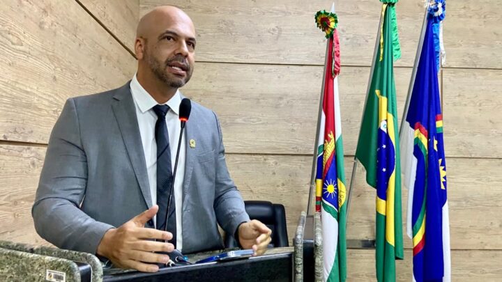 Anderson Correia volta a cobrar internamento e cirurgias ortopédicas para os animais de tutores baixa renda