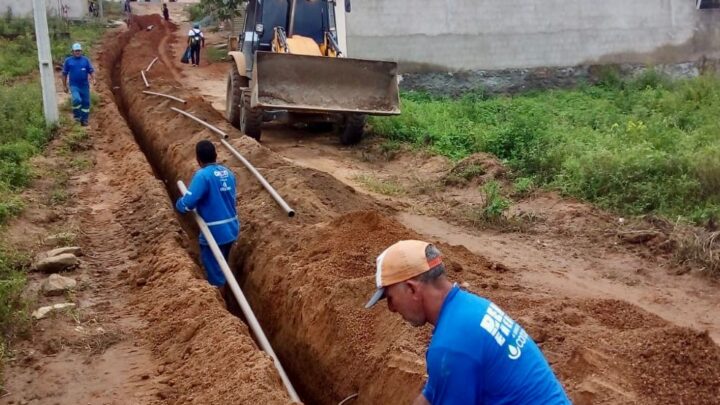 Compesa implanta nova rede de distribuição de água na zona rural de Caruaru