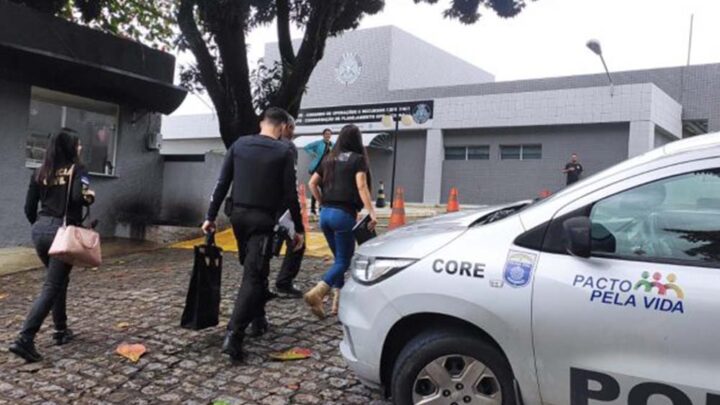 Ex-funcionários da Compesa são investigados por lavagem de dinheiro e peculato