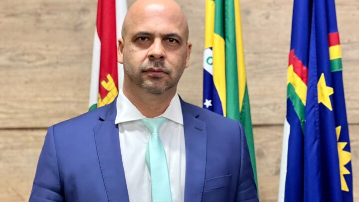 Em defesa dos loteiros, Anderson Correia intermedeia funcionamento do transporte alternativo em Caruaru