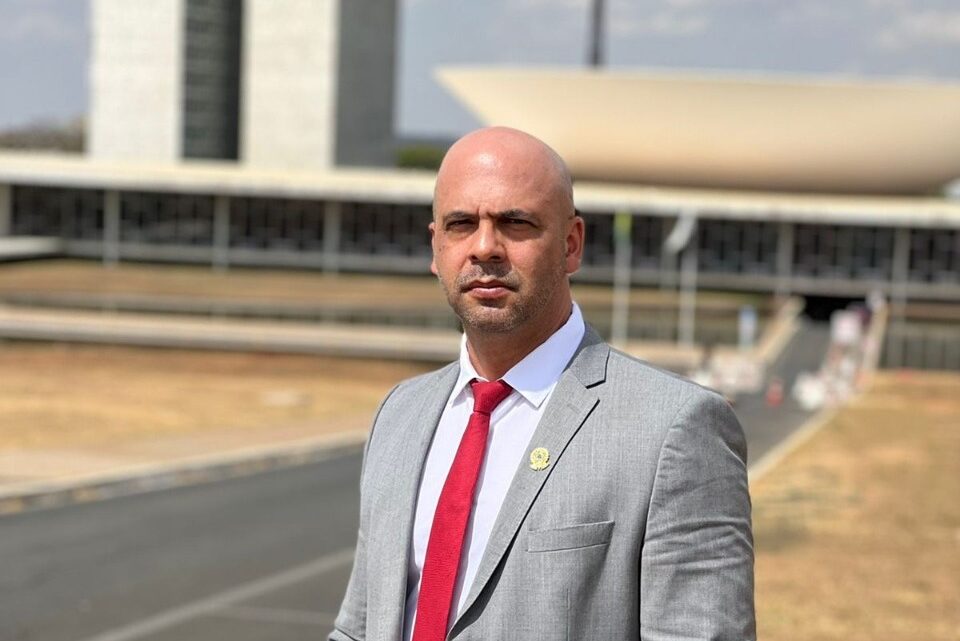 Anderson Correia vai a Brasília em busca de recursos para construção do Hospital Público Veterinário de Caruaru