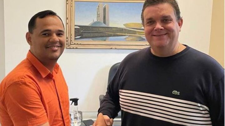Vereador Irmão Ronaldo oficializa apoio a Wolney Queiroz para deputado federal