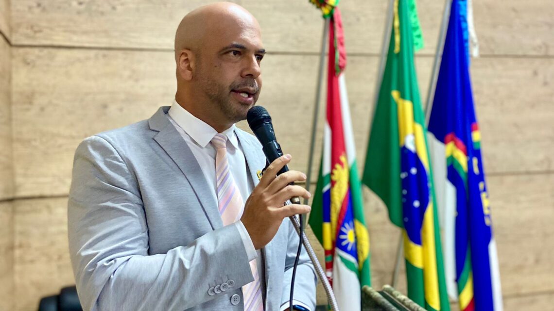 Anderson Correia destaca participação em Congresso Mundial de Direito Animal e convoca audiência pública Anderson Correia destaca participação em Congresso Mundial de Direito Animal e convoca audiência pública