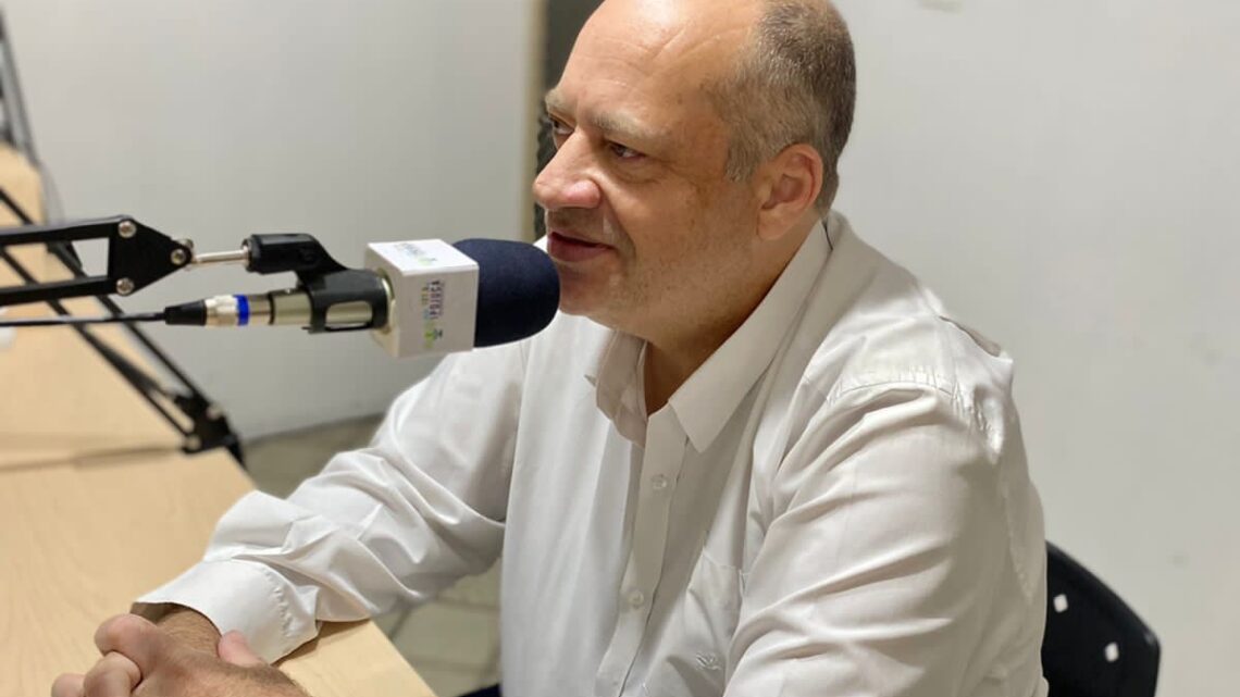 Em entrevista, Jorge Quintino apresenta propostas e critica governo do estado Em entrevista, Jorge Quintino apresenta propostas e critica governo do estado
