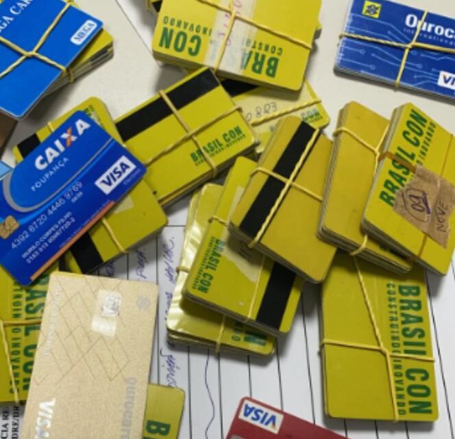 PF em Caruaru prende envolvidos de furto por ‘chupa-cabras” com clonagens em cartões nos terminais eletrônicos